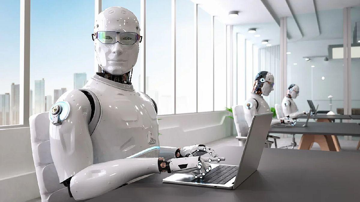 Habilidades clave para complementar la inteligencia artificial en el trabajo