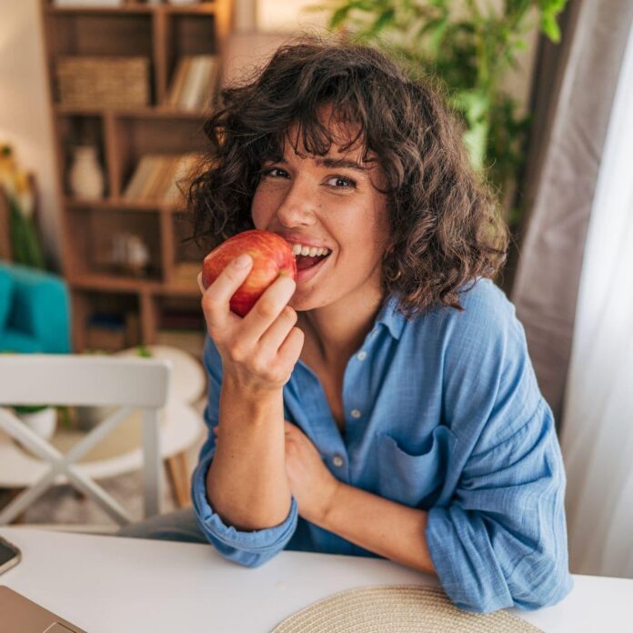 Mónica Manzano, experta en Nutrición: ‘Una dieta rica en omega 3 podría ser útil en la prevención o el manejo de alergias estacionales’