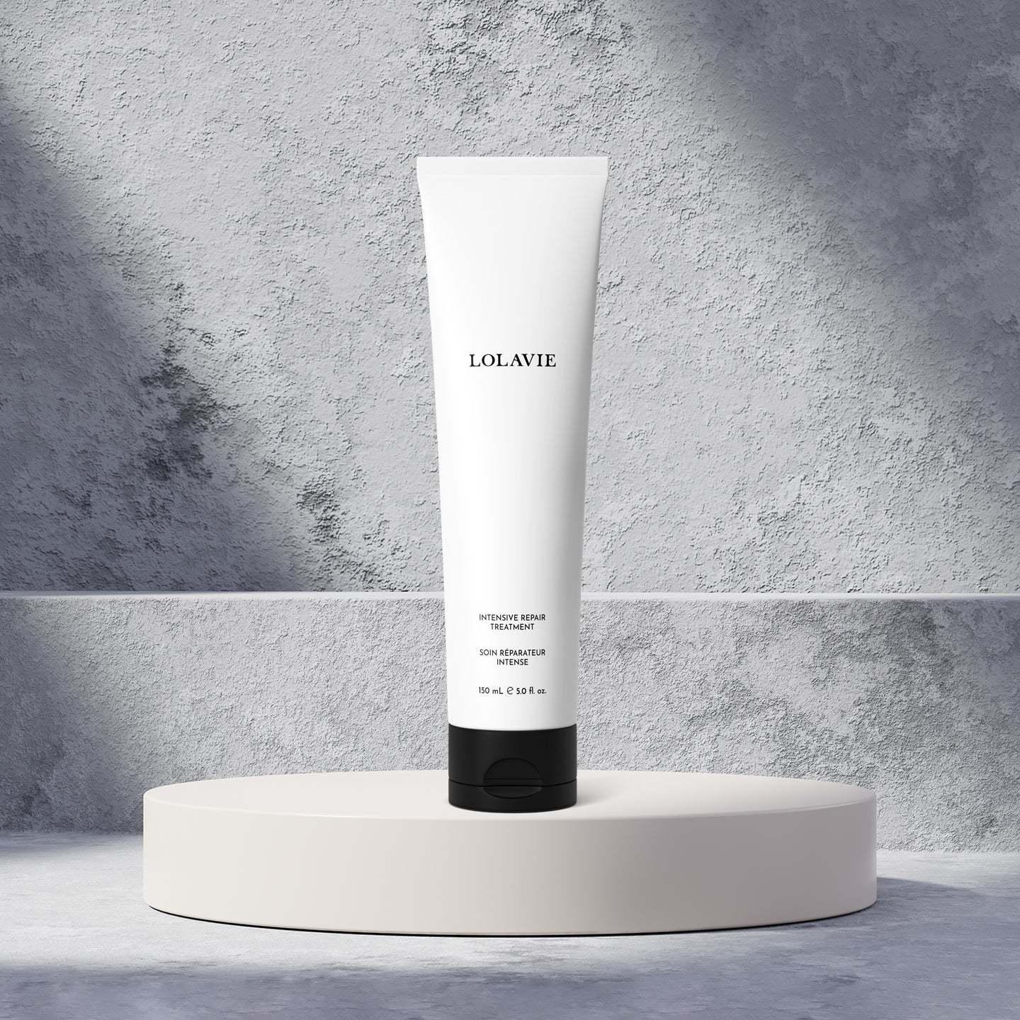 2) Con su espíritu innovador, Bárbara explora tratamientos naturales y novedosos, demostrando que la belleza también puede venir de fuentes inesperadas como el esperma de salmón