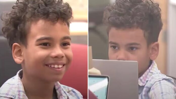 Mientras asiste a su secundaria de manera virtual, Aiden Wilkins va de forma presencial de Ursinus College