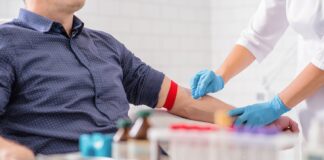 Crean dos medidas para fomentar donación de sangre al Centro Médico tras investigación periodística que reveló incumplimiento de agencias de gobierno.