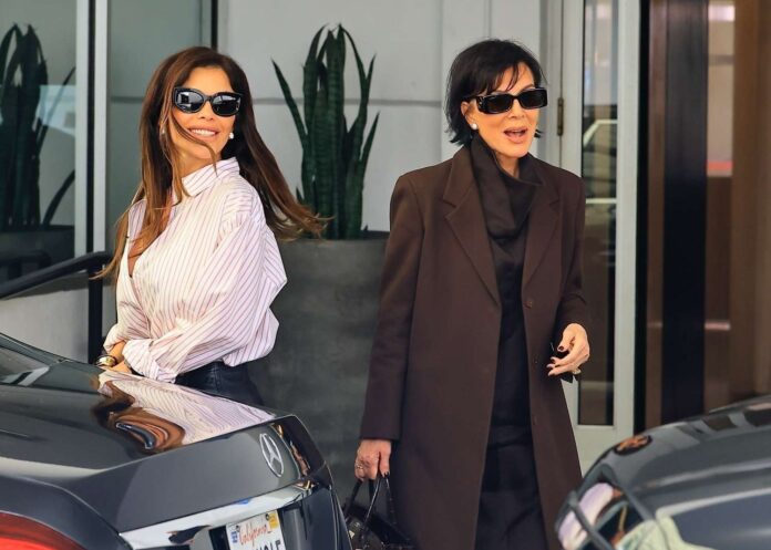 ¿Nuevo retoque? Kris Jenner y Lauren Sánchez alimentan rumores tras visita médica, y más fotos imperdibles de los famosos.